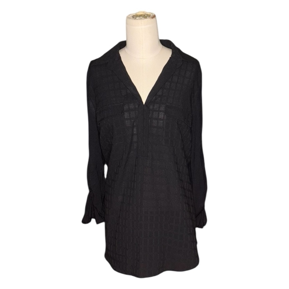 Skies Are Blue Black V-neck Long Sleeve Top